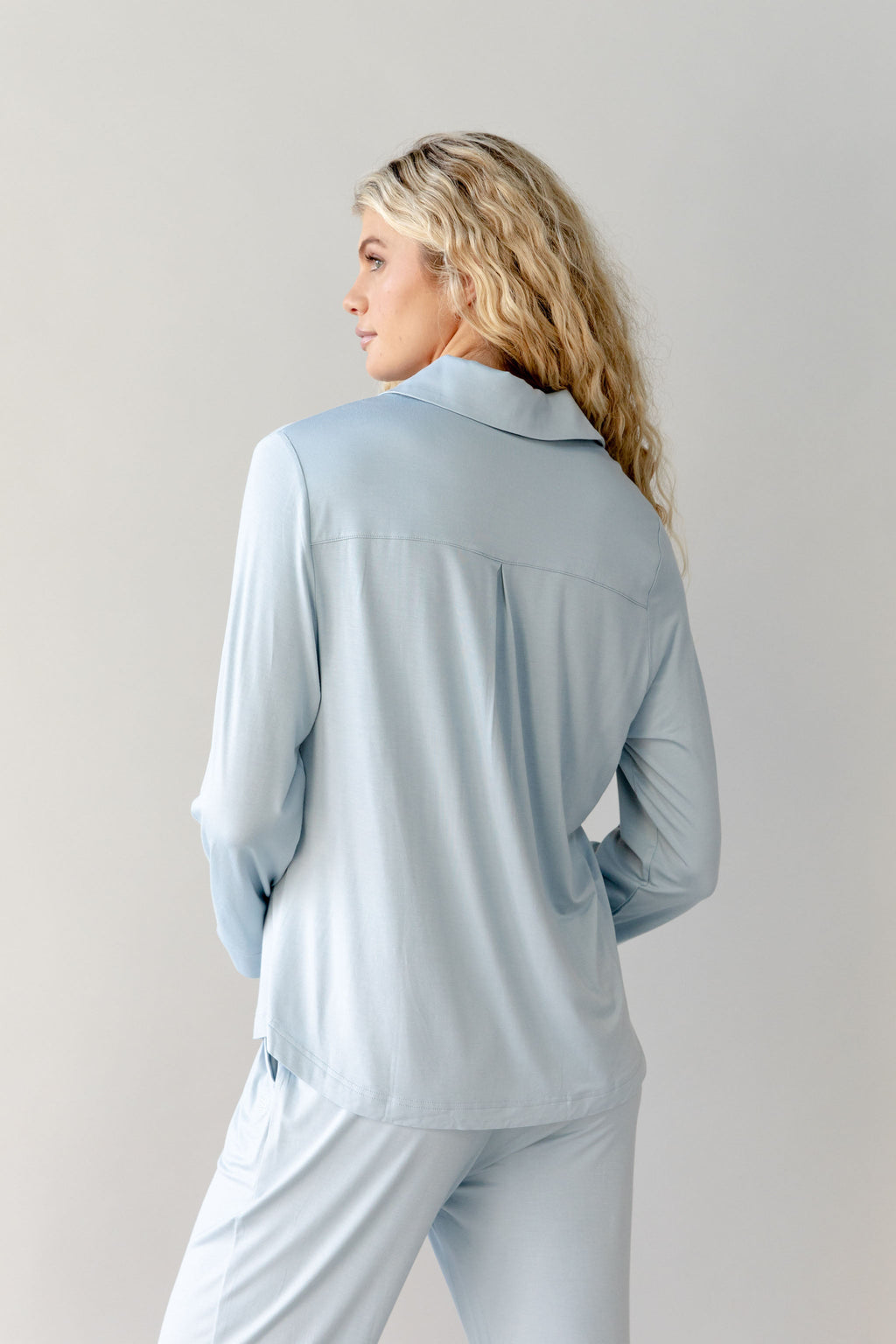 Women's Bamboo Stretch-Knit Collared Long Sleeve Button Down - Last Chance